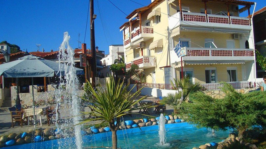 Peristerianos Flats & Rooms