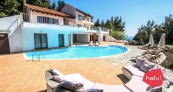 Lussuosa villa Hera a Sani con piscina e vista mare